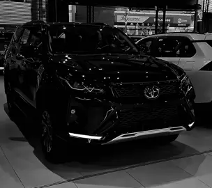 . . . . . . . . . . #sw4 #hilux #hiluxsurf #sw4hilux #sw4life                  