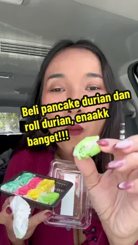 Beli pancake dan roll durian di @fruits.roll.bali 🤤