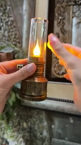 Combo 2 đèn kiểu đèn dầu sử dụng pin để trang trí nhà, bàn thờ