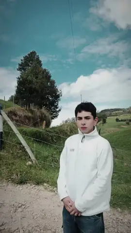 estás buscando que #yoteacorrale #kateyes #viral 