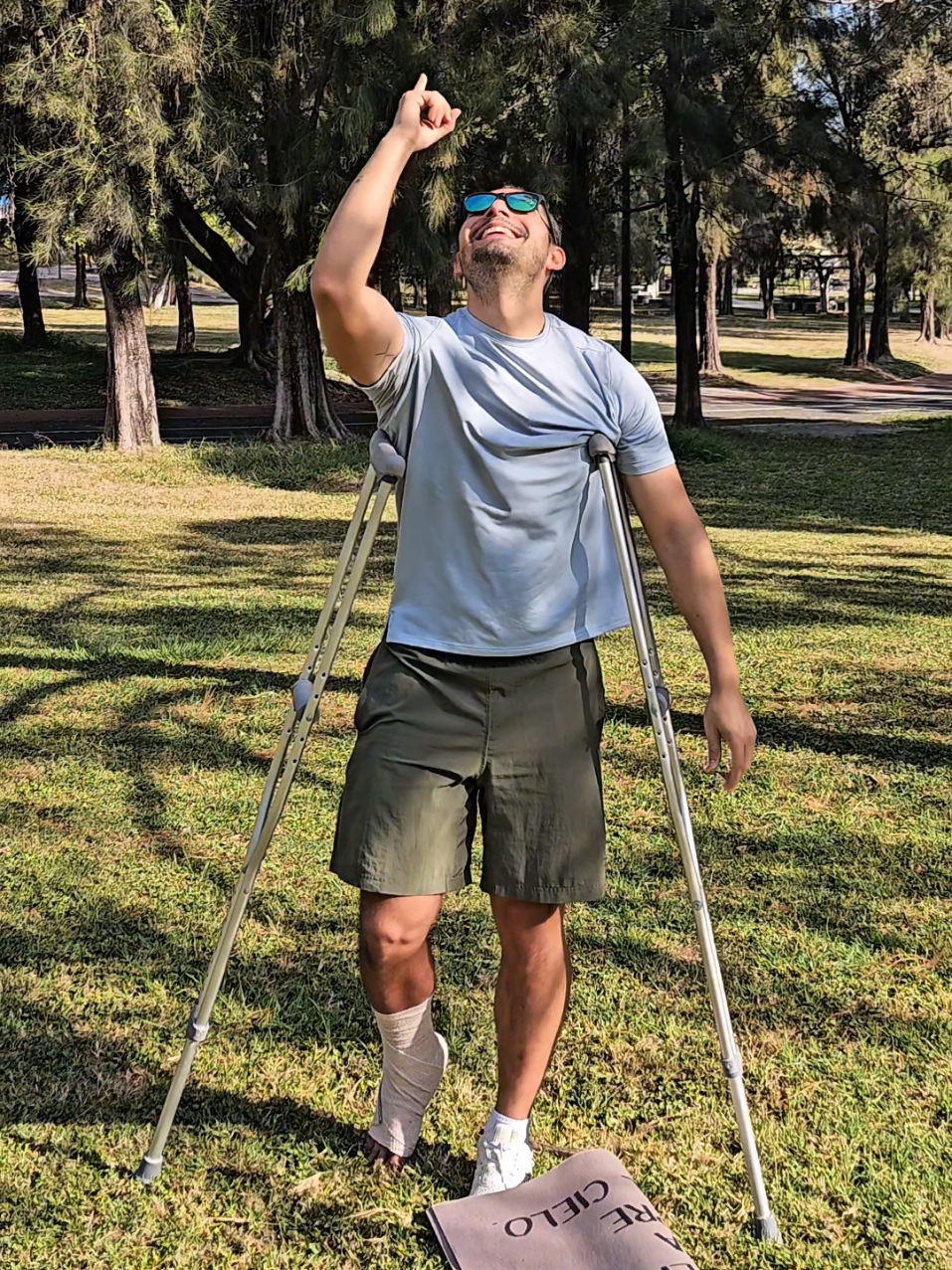 apunta alto sin perder el piso 🫵😉 #eldelosletreros #bzrp #daddyyankee #frasesmotivadoras #creatorsearchinsights 