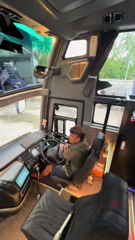 ajaran NYOPISS BIR 🤣 #trending #sampitak #rombongannyeni 