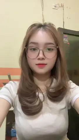 kacamata lucu 😁😁🫢#creatorsearchinsights  #manis #fyp 