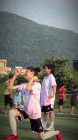 Đố biết ai🤫#sontungmtp #bóngđá#taodang 