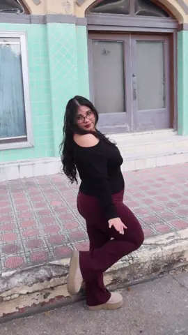 Today’s outfit is very comfy 💕 Wearing a comfy sweater from @Garage Clothing  #OOTD #comfy #fashion #garage #blogger 