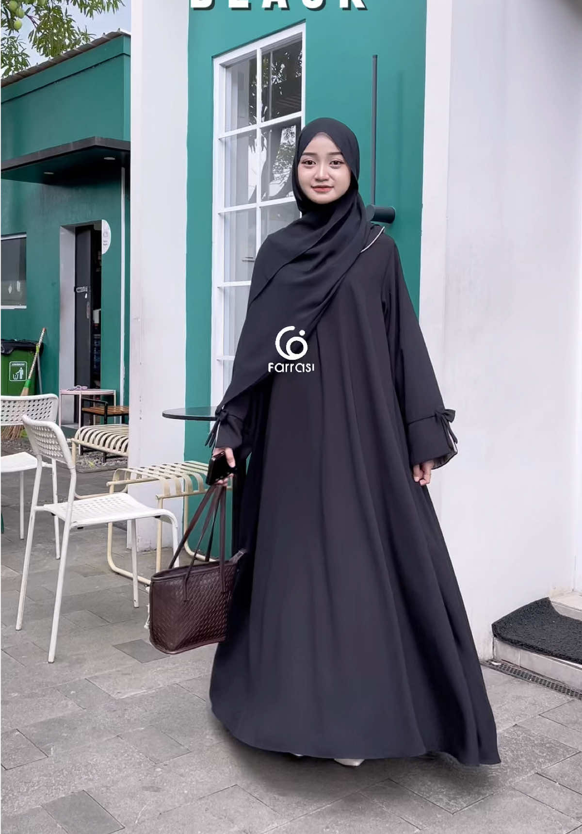 Kalem tapi berkelas, simple tapi elegant ✨definisi Lulu Abaya banget 🫶 Spesial Launching Lulu Abaya harganya cuma 💰200k an aja, dapatkan harga termurahnya saat live besok di jam 07.30 🥳🔥 Jadi, mana warna favorit kalian di Lulu Abaya ini? #farrasi #abaya #dress #fyp #viral 