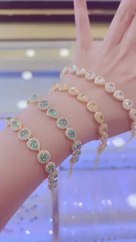 Quốc sắc thiên hương mang tên Em 😍 #hiepthanhjewelry2 #vang18k610 #vang18k #vang18k_610 #kimphathiepthanh2 