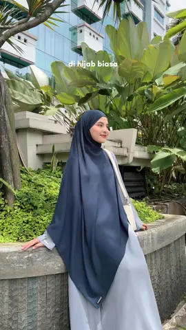 In this economy mendingan beli hijab anti UV biar ga perlu lagi panas kalo pergi pergian, dan gak mudah rusak pula hijabnya🫶🏻🥰 #antiuv #ootdsyari 