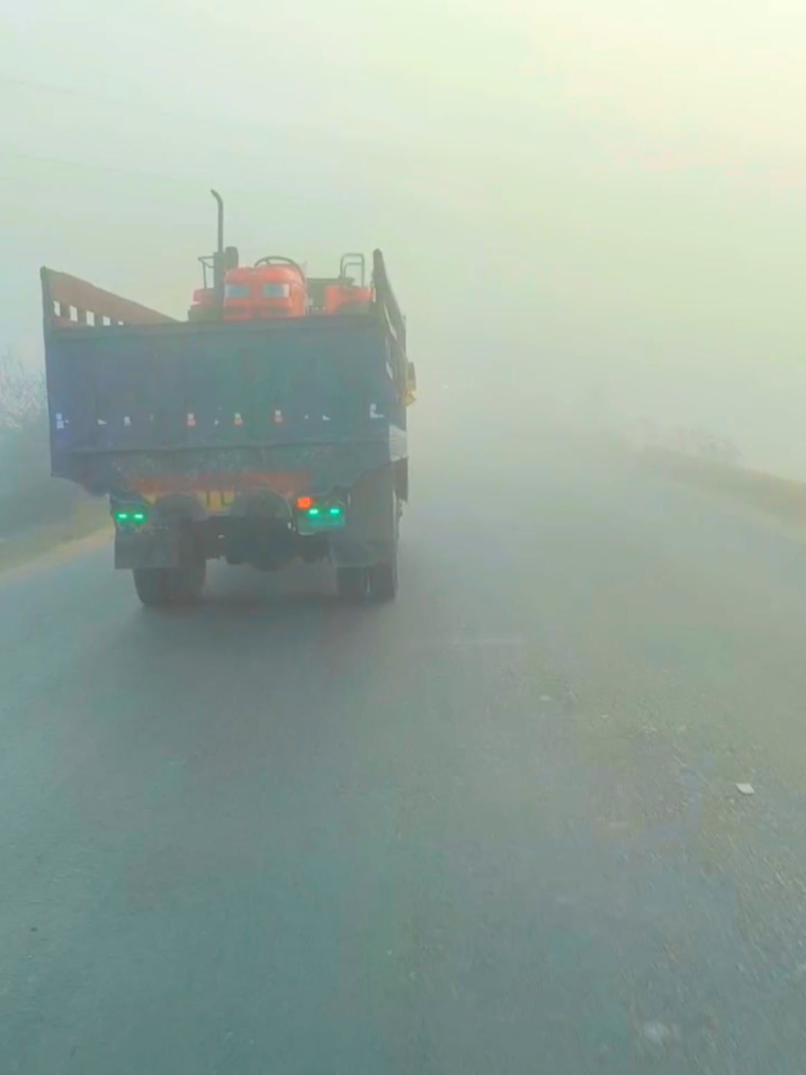 জান গো ভুলে যাইও আমারে আর ছেড়ে দিও আশা ফিরতে পারবো কিনা তা নিজেও জানিনা অন্ধকারে কুয়াশা #গাড়ি_লাভার_গুলা_দেখতে_চাই_প্লিজ #viralvideo #foryou #tanding #tiktokbangladesh🇧🇩 