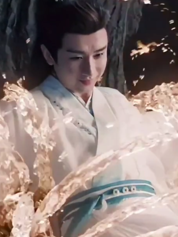 tebak ada berapa karakter yg cy peranin dlm 1 drama ini😌 real duta melawan diri sendiri😆 #cdrama  #chengyi  #wangquanfugui  #swordandbeloved  #fyppppppppppppppppppppppp 