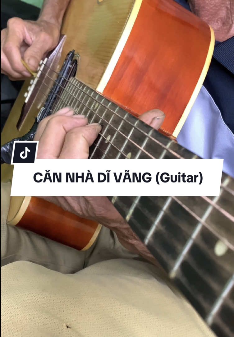 … Ngày xưa mỗi lần qua trước nhà em. Lòng nghe bao ngập ngừng xao xuyến, sợ mẹ biết chuyện mình… ————— 🎶CĂN NHÀ DĨ VÃNG 🎸 Guitar: Ông 6 miền tây (khiếm thị) #guitarcover #nhactrutinh #bolero #nhactamtrang #ong6mientay  @Ông 6 miền Tây  @Ông 6 miền Tây  @Ông 6 miền Tây 