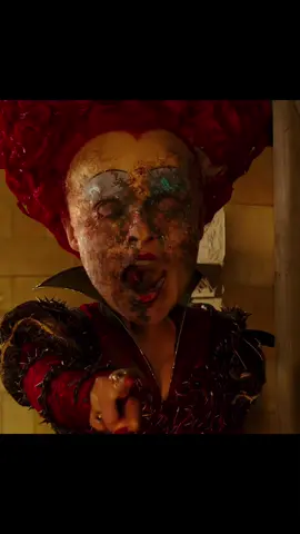 So the Red Queen is actually this pitiful!#funny #tiktok #for #Love #cry #poor #TikTokGemsContest #magic #fantasy #fyp #film #movie #foryou 