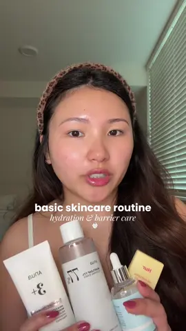 simple skincare routine for beginners 🤍 @anua_global heartleaf 77% soothing toner @IUNIK US beta-glucan power moisture serum anua ceramide panthenol moisture barrier cream @House of Hur weightless sun fluid #skincareroutine #koreanskincare #iunik #iunikbetaglucan #iunikhydrationserum