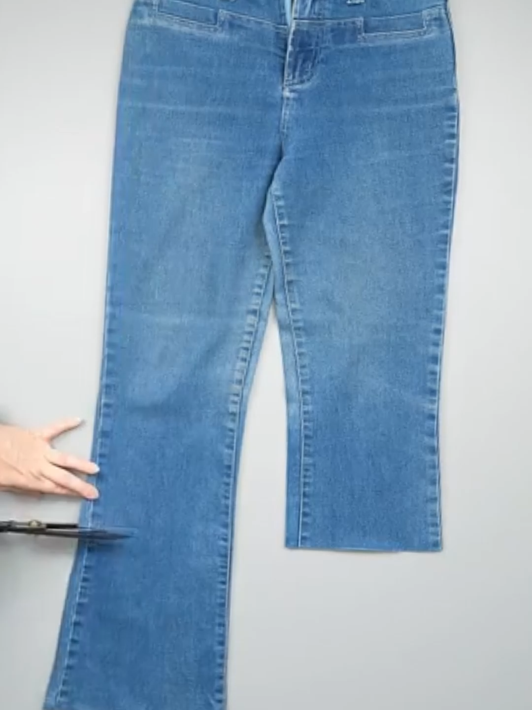 COMO TRANFORMAR UN APRENDA #costureras #cursodepatronaje #costurafacil #costuracreativa #confeccion #costuraparaprincipiantes #patronajeyconfección #patronajeonline #coser