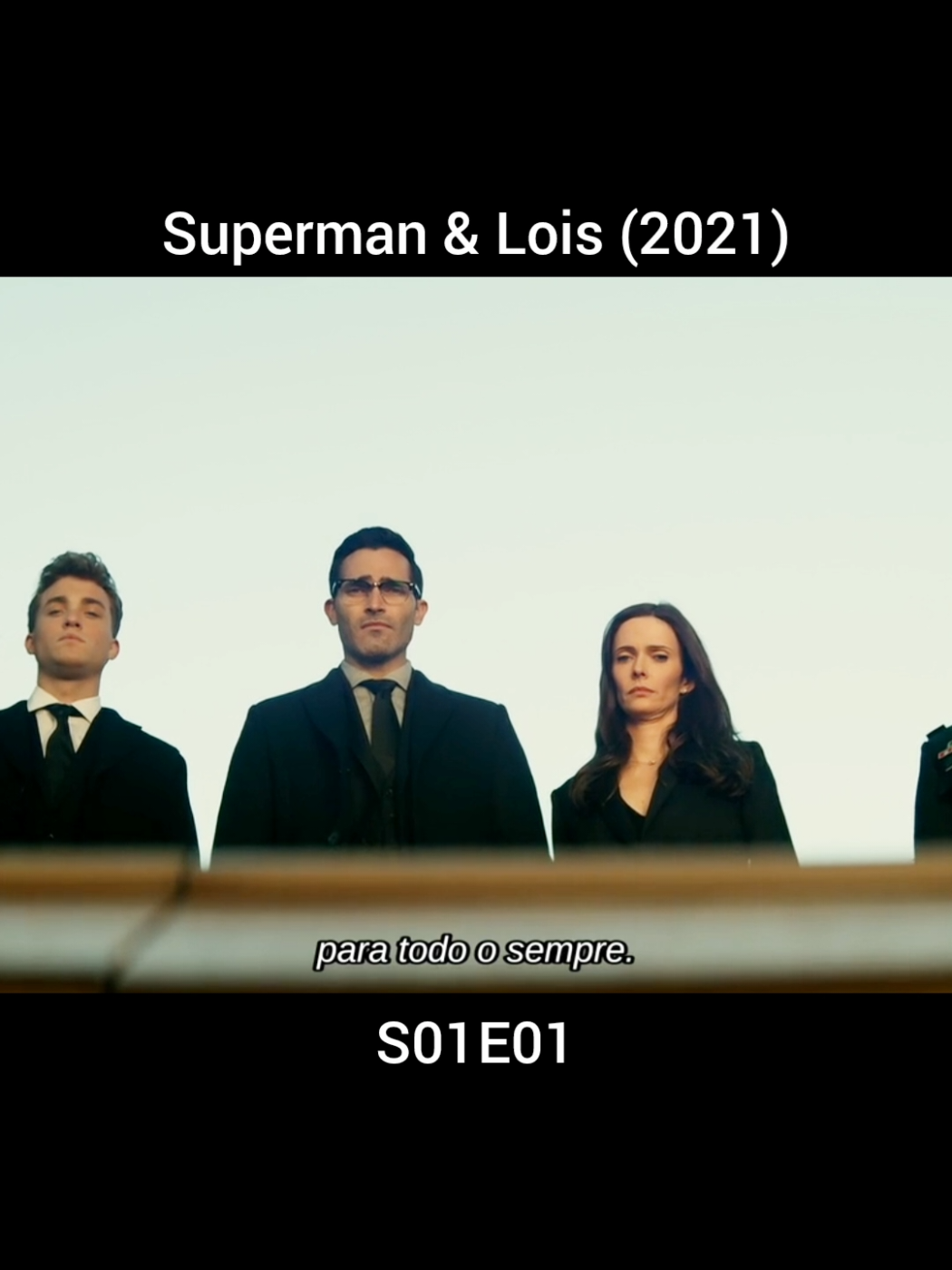 🇧🇷 PT: Clark tem flashback do enterro do pai durante o funeral da mãe  🇺🇸 EN: Clark flashes back to his father's burial during his mother's funeral  🇲🇽 ES: Clark revive el entierro de su padre durante el funeral de su madre  --- Superman & Lois (2021)  S01E01  #Superman #ClarkKent #KalEl #SupermanAndLois #LoisLane 