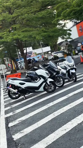 Nmax old gantengnya kakak🤙🏻 #nmaxold #nmaxputih #nmaxproper #nmaxogahjinjit #fyp 