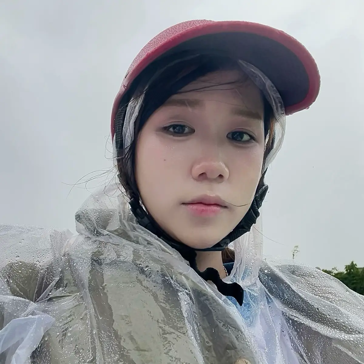 “Nếu anh cần một người tốt hơn, em sẽ trở thành một người tốt hơn. Chỉ xin anh đừng cần một ai khác, vì em sẽ không làm được”.