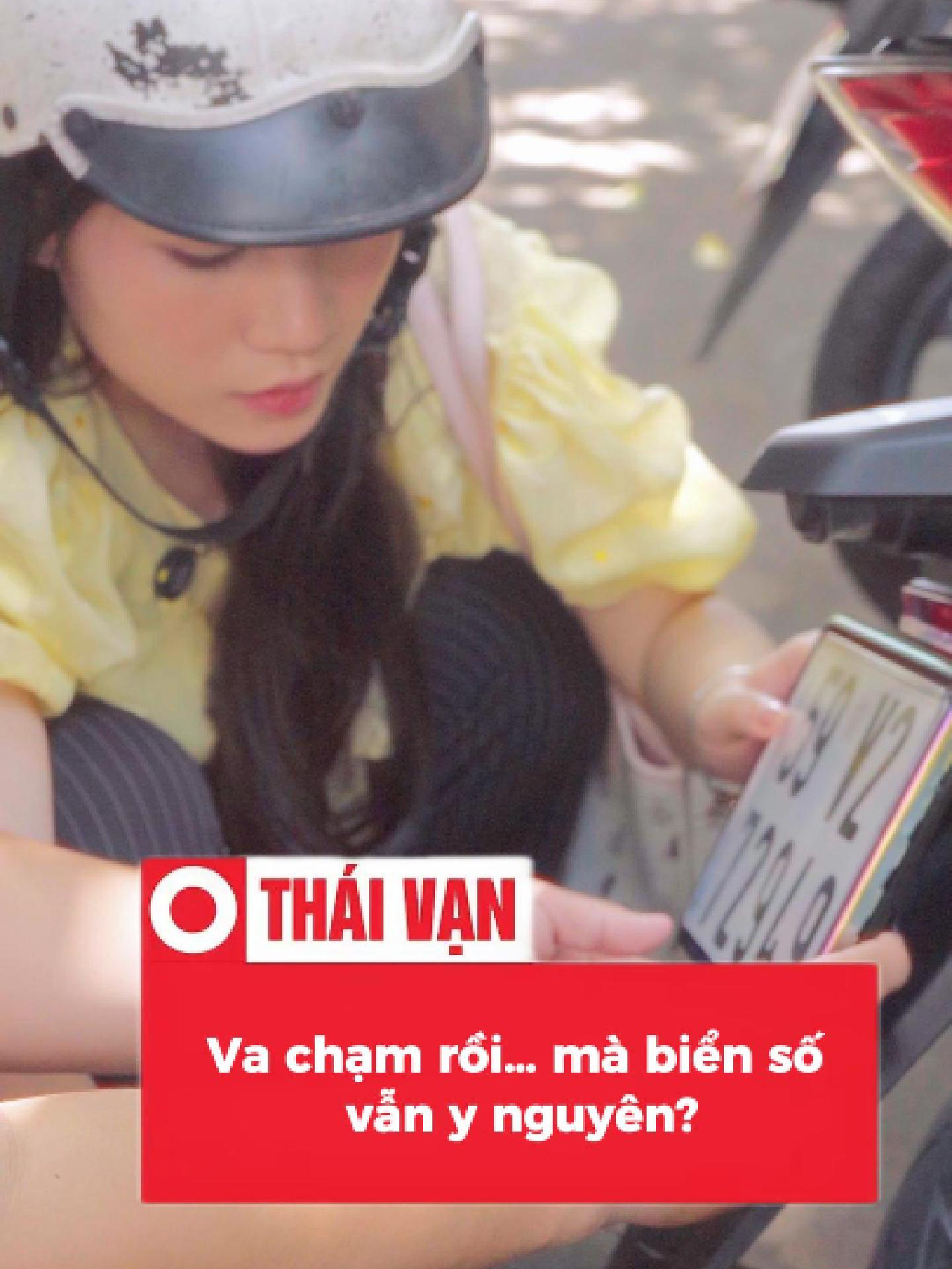 Va chạm nhẹ thôi mà tim rớt xuống chân 😭 May sao biển số vẫn nguyên như mới… #vaChạmNhẹ #biểnSốXe #xeCưngCủaTôi #khungBiểnSố #xeViệt #autoTok #xuhuong#khungBiểnSố #inoxPVD #xeĐẹpPhảiBảoVệ #carCareVN #siêuxeviệtnam