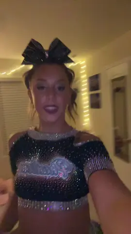 showoff!! #cheer #fyp #showoff #viral #compcheer