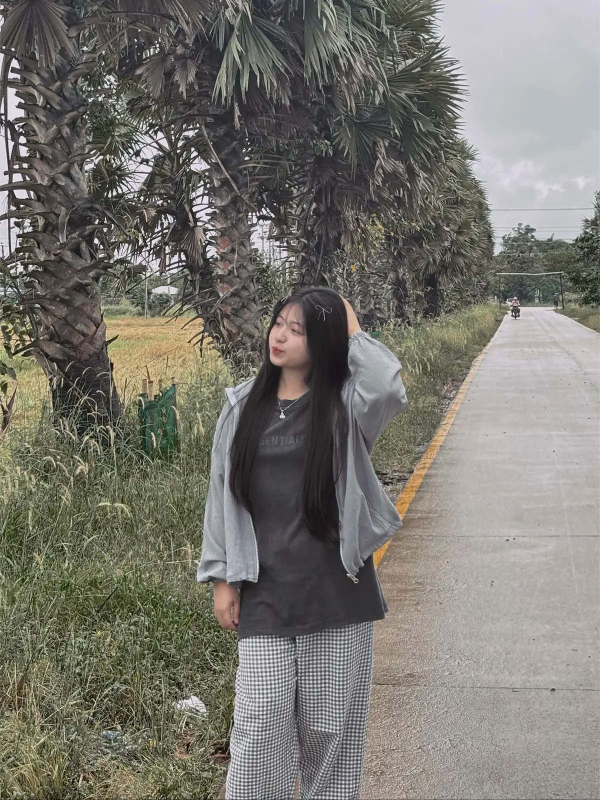 ဒါလေးလည်းချစ်ကြမယ်ထင်လို့🙁🩶