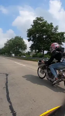 tunjukan kepada dia ini baru besar #kawasaki #serpico150 #2stroke #foryoupage 