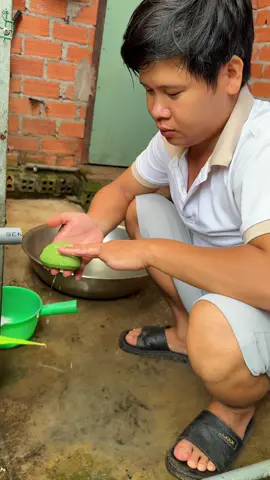 Từ ngày chồng em xài cái máy rửa mặt này là cái chảo dầu của ổng mất tiêu luôn mấy bà #xuhuong #xuhuongtiktok #miengruamat #miengruamatbotbien  