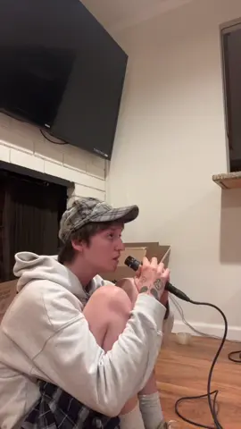 Chat is this the hardest verse I’ve ever written #lyrics #singersongwriter #fyp #indiemusic #indie 