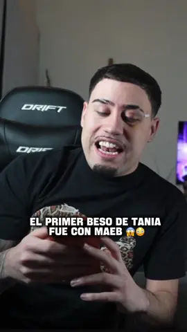 EL PRIMER 💋 DE TANIA  FUE CON MAEB 😱😳 #elshowdelosgemelos  #zonagemelos #tanialozano #maeb 