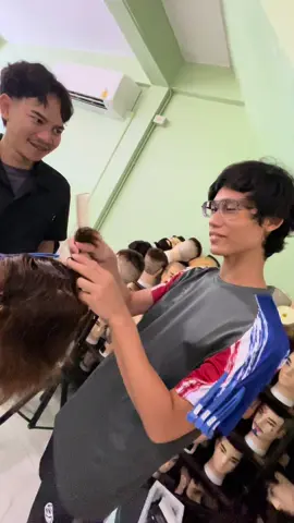 นักเรียนไม่ท้ออาจารย์ผู้สอนก็สู้เต็มที่ ครับ😆😁