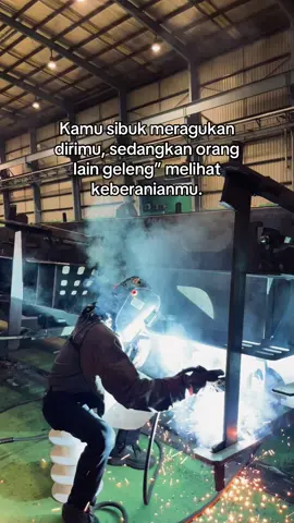 #lewatberanda #bumn #keretaapiindonesia #promomakan1111 #welder 