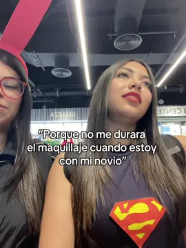 Jajkaks la nachi y yo mirando a la que nos cae mal 