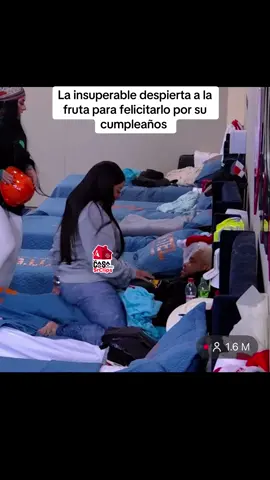 Despiertan a la fruta para felicitarlo por su cumpleaños #alofoke #srclips #lafruta #lacasadealafoke #lacasadealofoke2 @Lafruta😂 