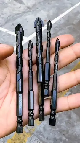 This drill bit is perfect for making holes at home!#tiktokshop #fyppppppppppppppppppppppp #goodcarproducts #practicaltools #hardwaretools #drillbit 
