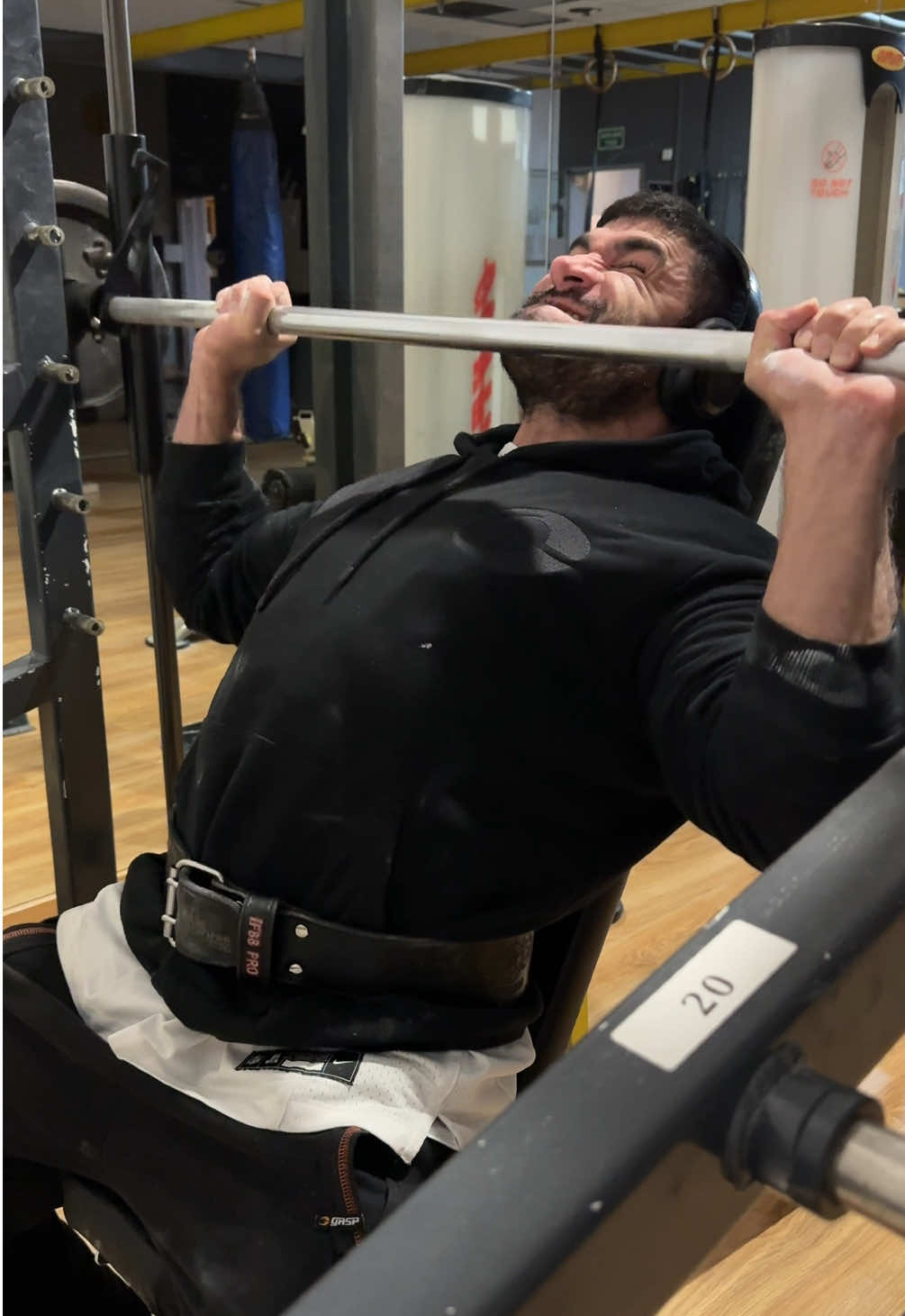 ¿Vas a subir? #gym #motorhead #aceofspadesmotorhead #culturismo #viral 