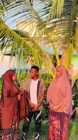 Ebagoo waala murugay hadana ma aayoyinka xafada kaa fakawayay 😂😂😂🙈@cadaaweyare🇸🇴☆☆ @libaxadahaablahaa 