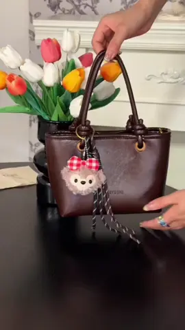 Đẹp lắm lắm.  #xuhuong2025🍀🍃🍂🌺🌹🌸 #TikTokAwardsVN #tuixach #tuideocheo #tuisangchanh 