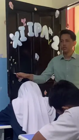 part 2 ngumpetin botol minum wali kelas tengil #foryoupage #shs #ipa 