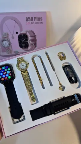smartwatch plus jewelry gift set! perfect gift ideas this christmas!  #giftidea #jewelry #perfectgift #giftset 