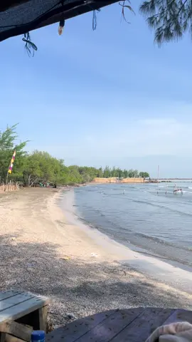 🏖️ Pantai Kesambi, Balongan #pantai #indramayu #indramayuviral #indramayupride🏴‍☠️ 