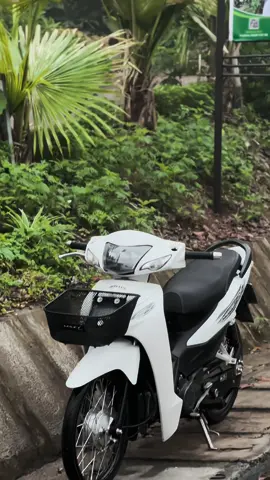 mưa nhưng xe vẫn phải sạch#wave #xuhuongtiktok #wavedonkieng 