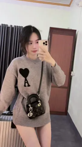 Siêu phẩm ami mặc đôi quá nét 🥶 #xhhhhhhhhhhhhhhhhhhhhhhh #phoidoxinh #muadong #moingaymotoutfit #dangthuhaoder 