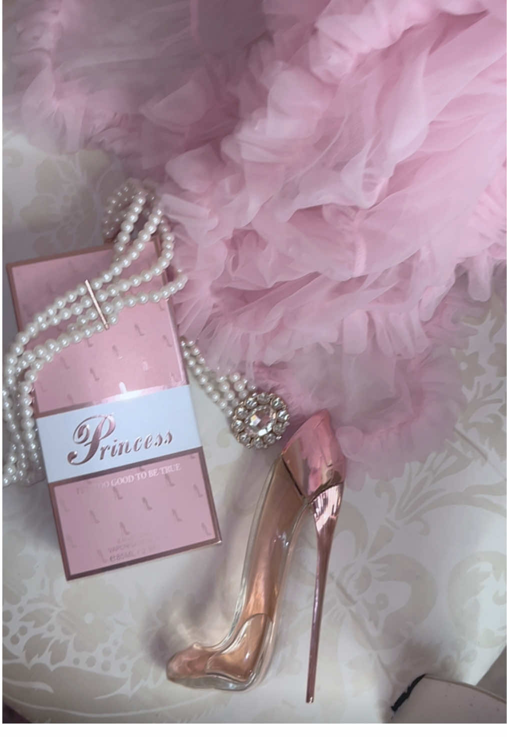 like isn’t it obvious #princess #perfume #perfumetok #fyp #pinkheel 