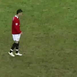 ở Manchester United từng có một dáng đứng sút phạt từng làm cả thế giới trầm trồ  #bongda #football #Soccer 