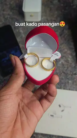 cincin untuk pasangan kalian #cincintunangan #cincinpernikahan #cincinpasangan #cincincouple 
