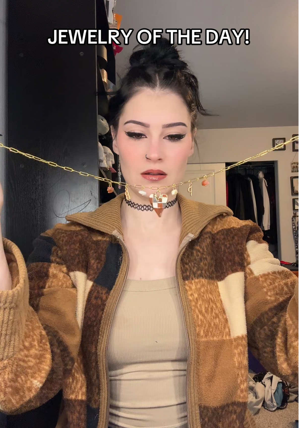 Feeling very ✨autumn✨#mysteryjewlerygirl #fyp #makeup #hairstyle #mysteryjewelryjar 