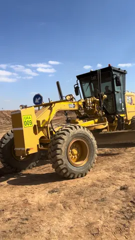 #Planthire #yellowmachine #barloworldequipment #Construction #Grader 