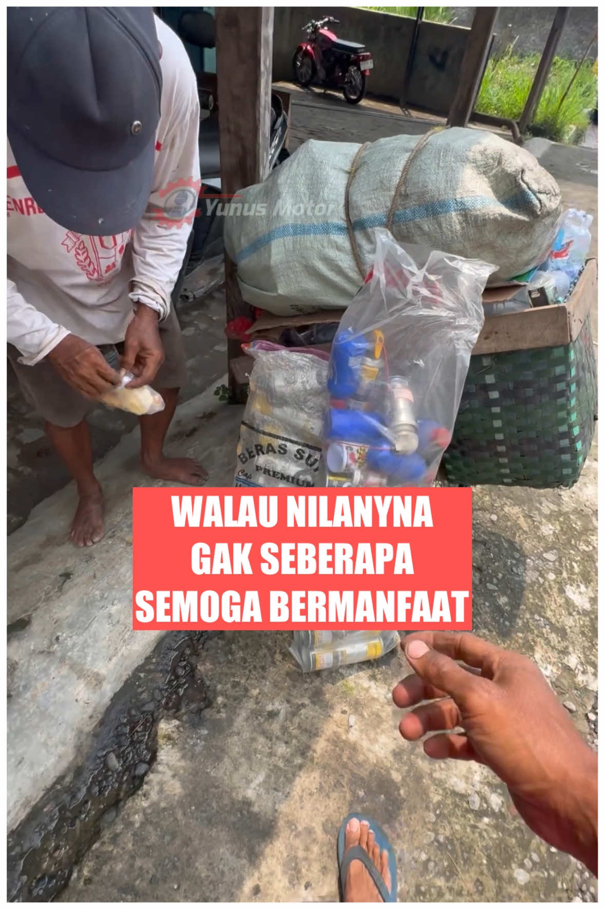 Walau gak seberapa semoga bermanfaat buat si bapak