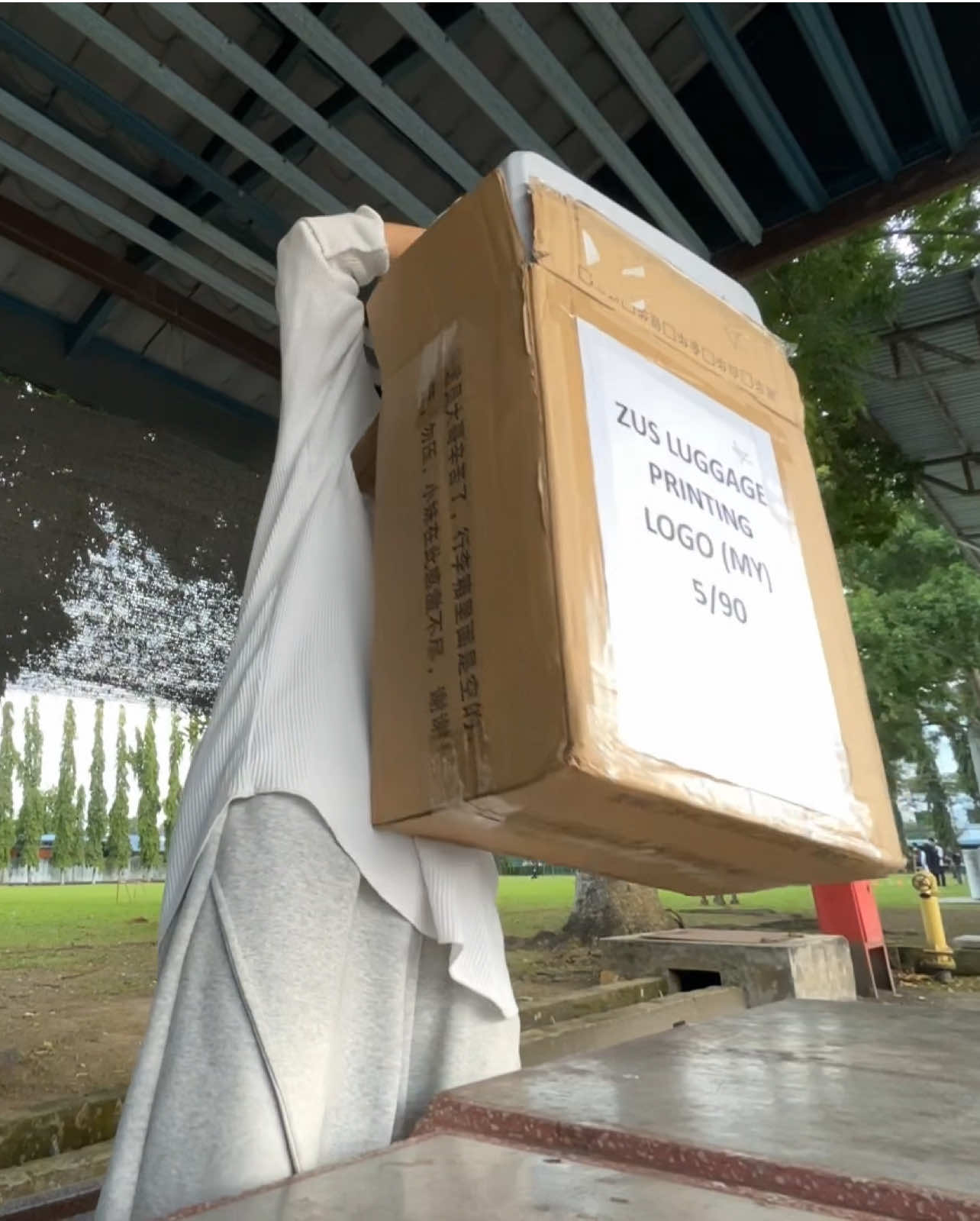 Excited giler weyyy dapat luggage dari @ZUS Coffee®️ nii dahla cutee semua #tastetheworld #zuscoffee #budakipad 