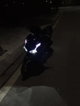 Đen bóng vẫn là một cái j đó khạc ae nhỉ#ab125i #ab160 #viral #honda #xuhuongtiktok 