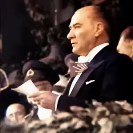 #mustafakemalatatürk #10kasım1938 #kefşettiktok #türkiyem🇹🇷🇹🇷🇹🇷 #türkmilletizekidir SAAT 9.5 GEÇE ATAM DOLMA BAHÇEDE  10 KASIM 👑 1938 🌌 Keşfetbeniöneçıkar 